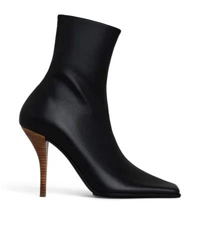 Alaïa Leather Square-toe Ankle Boots 90 In Black