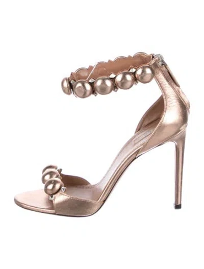 Pre-owned Alaïa Leather Studded Accents D'orsay Pumps In Yellow