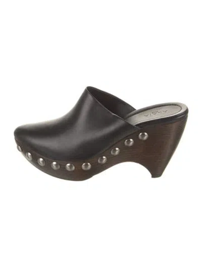 Pre-owned Alaïa Leather Studded Accents Mules In Black