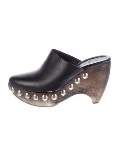 Pre-owned Alaïa Leather Studded Accents Mules In Brown