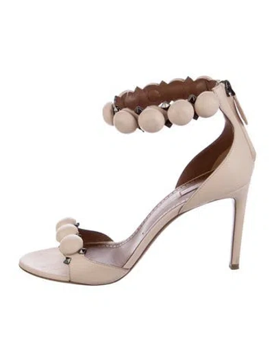 Pre-owned Alaïa Leather Studded Accents Sandals In Pink