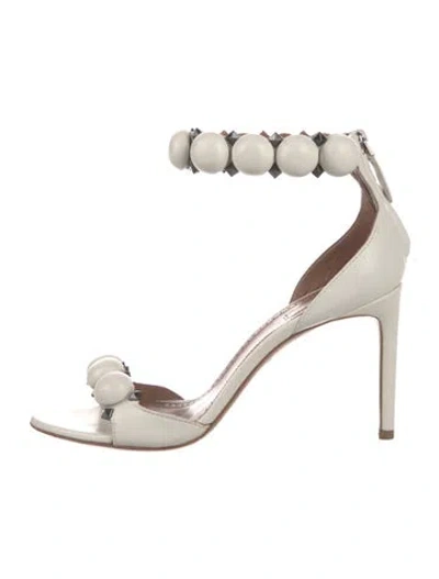 Pre-owned Alaïa Leather Studded Accents Sandals In White