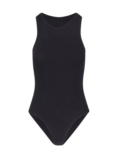 Alaïa Logo Modelling Body