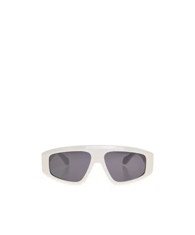 Alaïa Logo Sunglasses In White