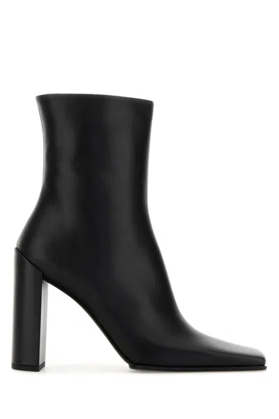 Alaïa Alaia Mini Calf Leather Ankle Boots With 9 Cm Heel In Black