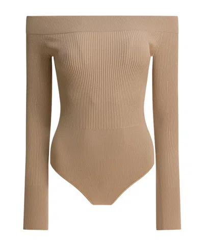 Alaïa Off-shoulder Ribbed Bodysuit In Brown