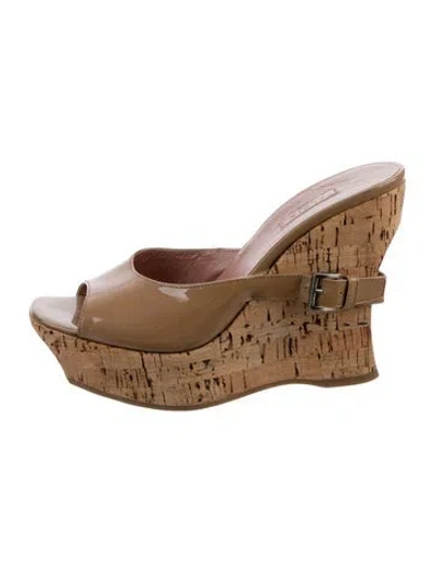Pre-owned Alaïa Patent Leather Sandals In Brown