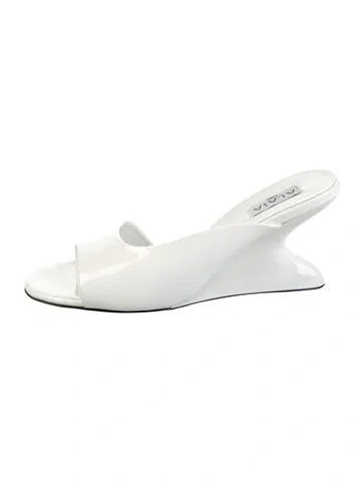 Pre-owned Alaïa Patent Leather Slides In White