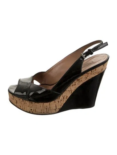 Pre-owned Alaïa Patent Leather Slingback Pumps In Black