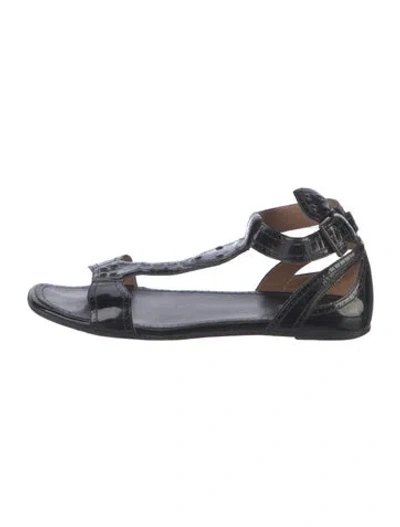 Pre-owned Alaïa Patent Leather T-strap Sandals In Black