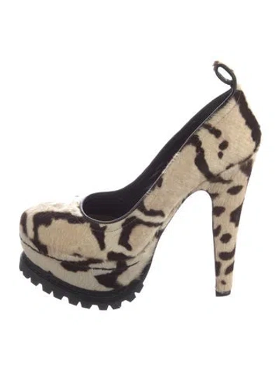Pre-owned Alaïa Ponyhair Animal Print Pumps In Neutral