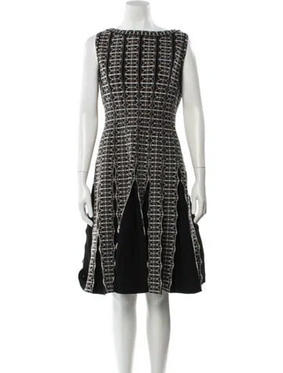 Pre-owned Alaïa Printed Knee-length Dress In Black