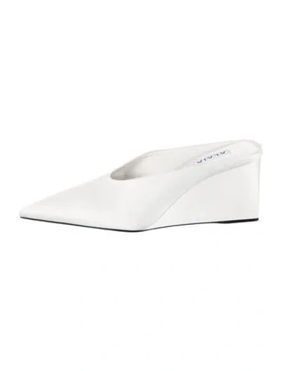 Pre-owned Alaïa Satin Mules In White