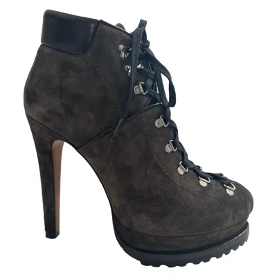 Pre-owned Alaïa Seen On Beyonce  Grey Suede Hiker Ankle Boots Size Eu 38 Us 8 Platform In Gray