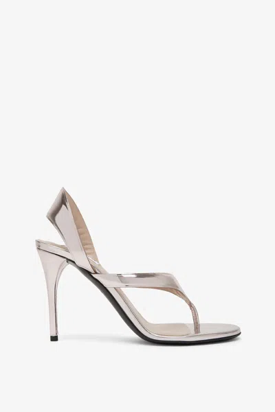 Alaïa Women Flip-flop Sandals In Silver