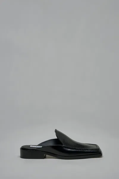 Alaïa Square Loafer Mules In Black