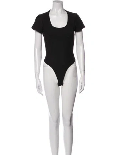 Pre-owned Alaïa Square Neckline Short Sleeve Bodysuit In Black