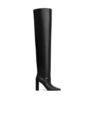 Alaïa Square-toe Boots In Black
