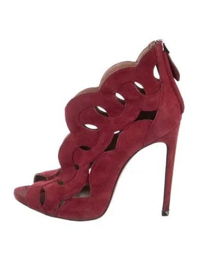 Pre-owned Alaïa Suede Cutout Accent Pumps In Burgundy