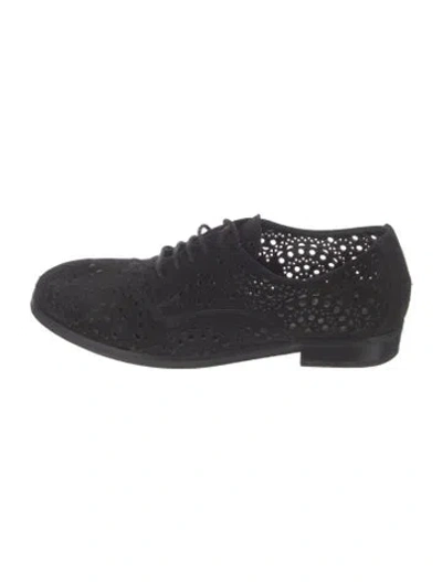 Pre-owned Alaïa Suede Lace Pattern Oxfords In Black