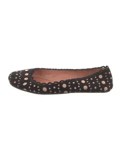 Pre-owned Alaïa Suede Lasercut Accents Flats In Black
