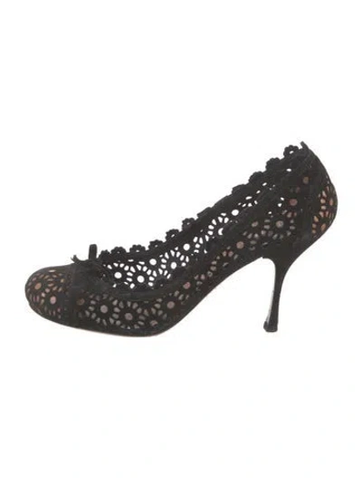 Pre-owned Alaïa Suede Lasercut Accents Pumps In Black