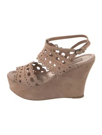 Pre-owned Alaïa Suede Lasercut Accents Slingback Sandals In Neutral