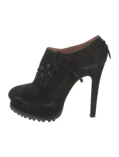 Pre-owned Alaïa Suede Pumps In Black