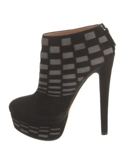 Pre-owned Alaïa Suede Pumps In Black