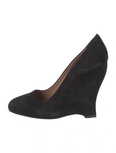 Pre-owned Alaïa Suede Pumps In Black
