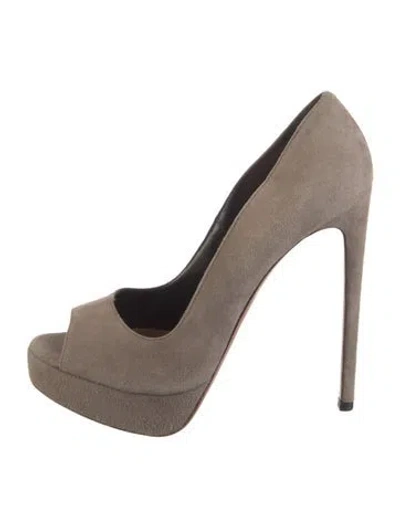 Pre-owned Alaïa Suede Pumps In Neutral