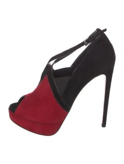 Pre-owned Alaïa Suede Pumps In Red