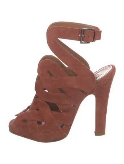 Pre-owned Alaïa Suede Slingback Pumps In Neutral