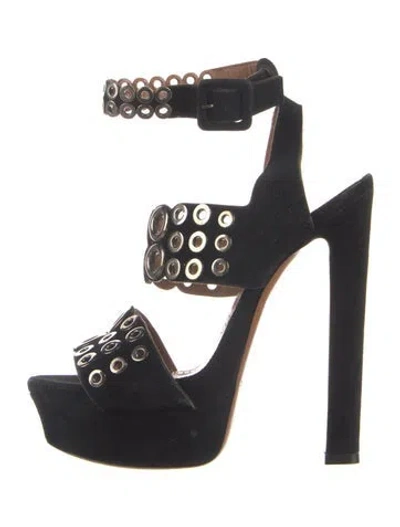 Pre-owned Alaïa Suede Studded Accents Pumps In Black
