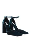 Alaïa Velvet D'orsay Pumps In Blue