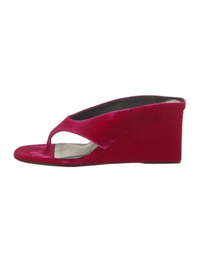 Pre-owned Alaïa Velvet Flip Flops In Red
