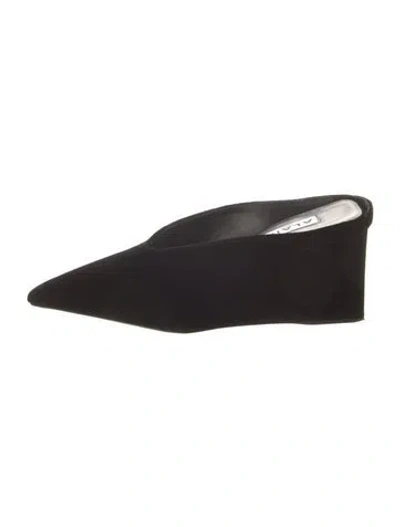 Pre-owned Alaïa Velvet Slingback Flats In Black