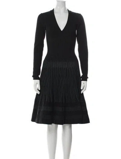 Pre-owned Alaïa Virgin Wool Midi Length Dress In Black