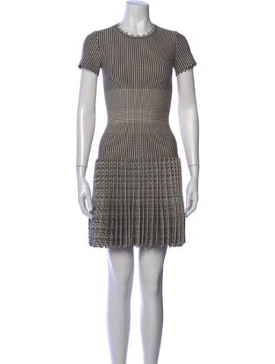 Pre-owned Alaïa Virgin Wool Mini Dress In White