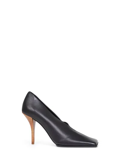 Alaïa Women Black Leather Soft Square Pumps