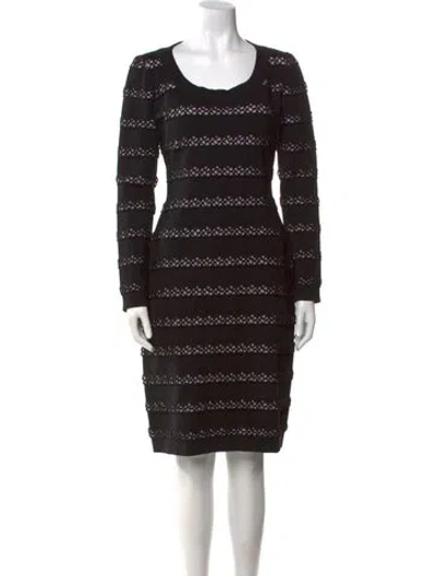 Pre-owned Alaïa Wool Knee-length Dress In Black