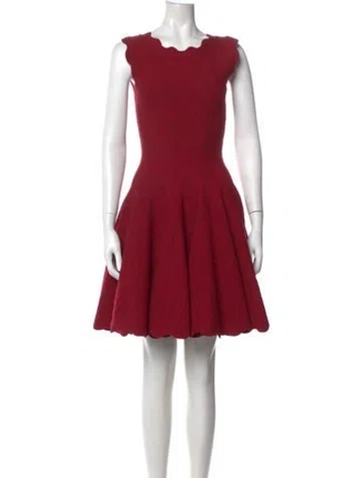 Pre-owned Alaïa Wool Knee-length Dress In Red