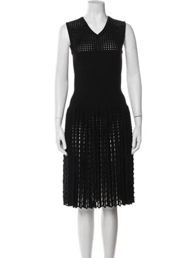 Pre-owned Alaïa Wool Midi Length Dress In Black