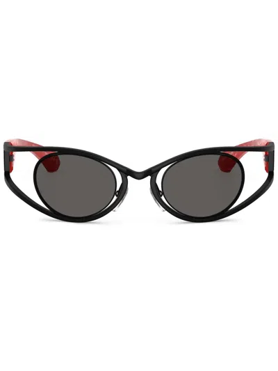 Alain Mikli 镂空太阳眼镜 In Black