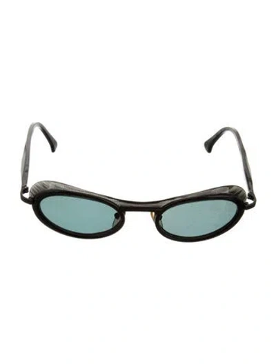 Pre-owned Alain Mikli Round Tinted Sunglasses In Black