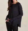 Alala Fractal Raglan Tee In Black In Black