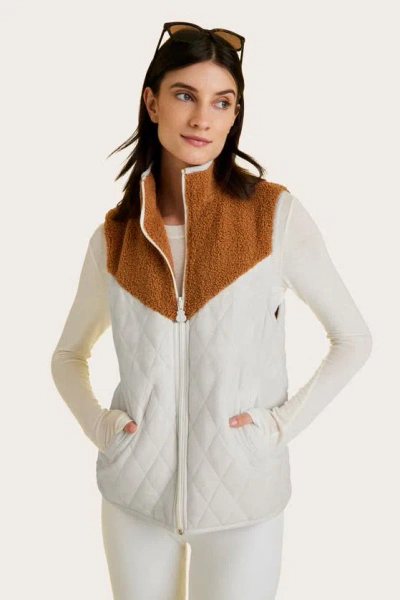 Alala Women's Reversible Ski Vest In White Beige