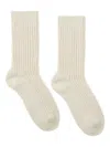Alanui Ribbed Cashmere Socks In White