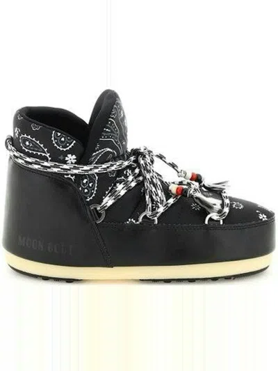 ALANUI WOMEN'S BANDANA PRINTED RAFFIA BOOTS
