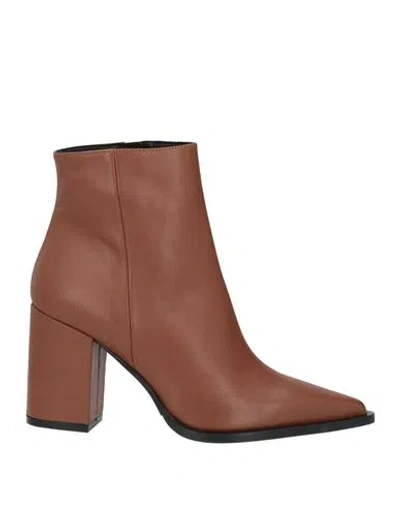 Albano Woman Ankle Boots Tan Size 6 Leather In Brown